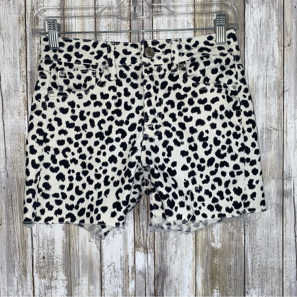 American Eagle Animal Print Leopard Shorts - Picture 2 of 8